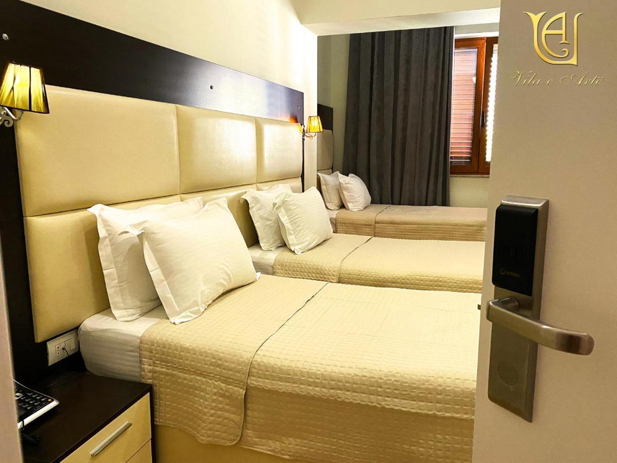 Hotel Vila E Arte City Center Tirana Exterior photo