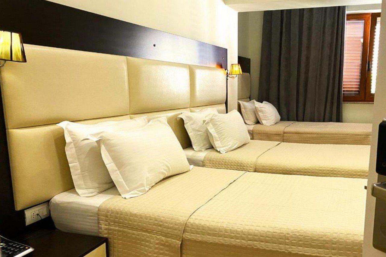 Hotel Vila E Arte City Center Tirana Exterior photo