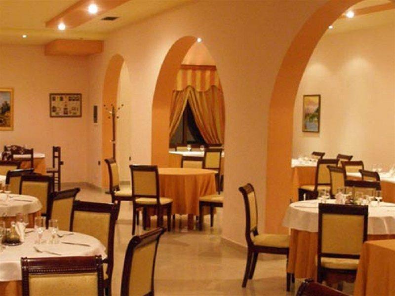 Hotel Vila E Arte City Center Tirana Exterior photo